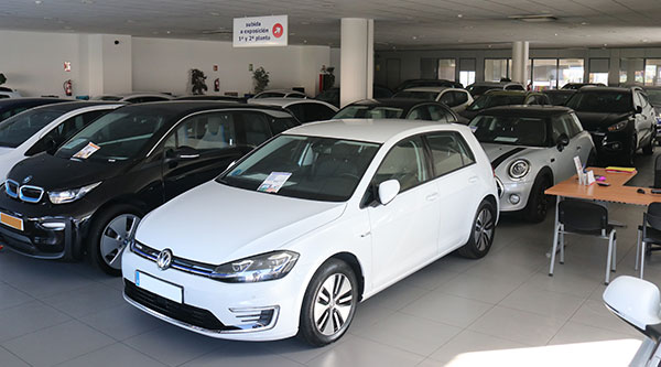 Coches desde 100€ al mes sin entrada