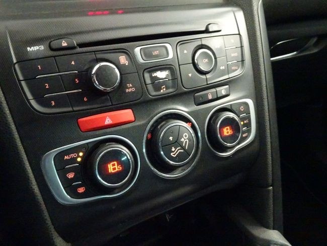 Foto Citroen DS4 23