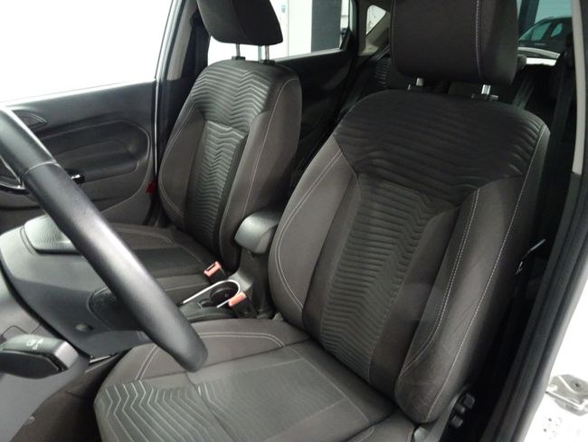 Foto Ford Fiesta 13