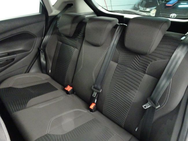 Foto Ford Fiesta 14