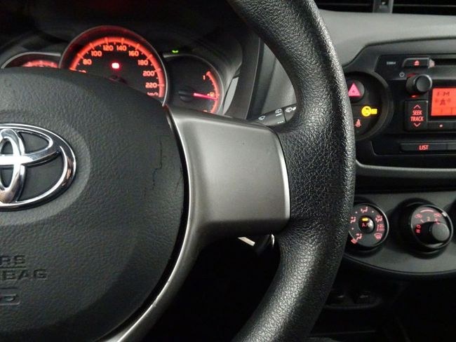 Foto Toyota Yaris 18