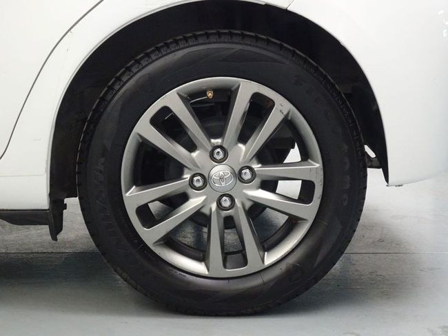 Foto Toyota Yaris 27