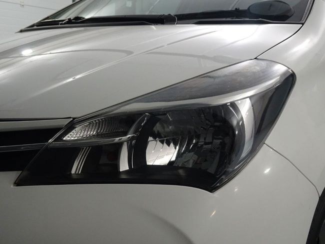 Foto Toyota Yaris 28