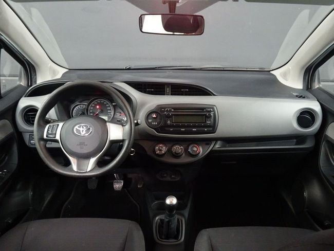 Foto Toyota Yaris 9