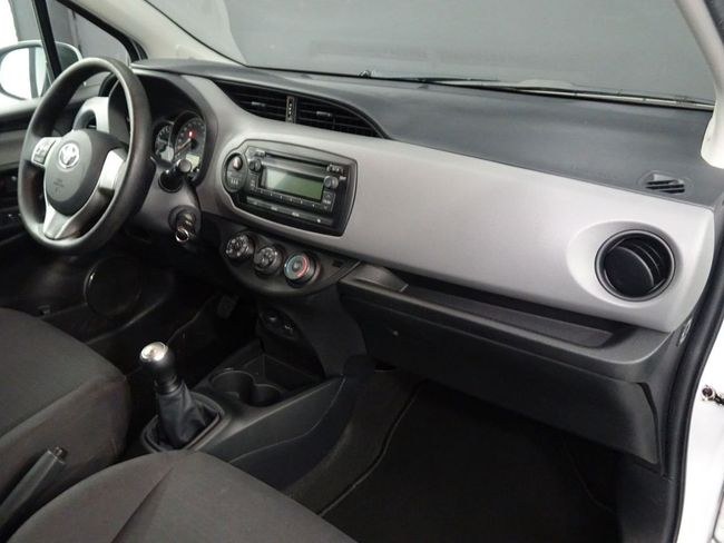 Foto Toyota Yaris 10