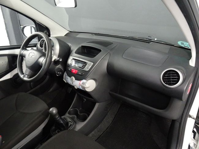 Foto Toyota Aygo 12