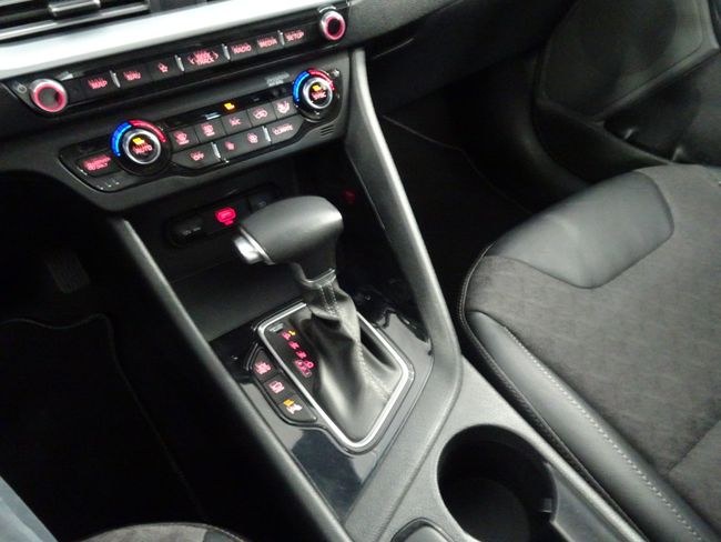 Foto Kia E-NIRO 27
