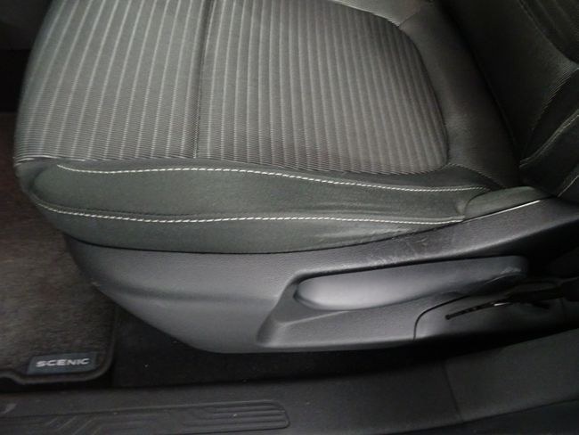 Foto Renault Grand Scenic 16