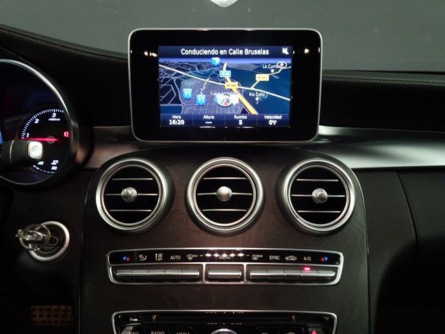 Foto Mercedes-Benz Clase C 24