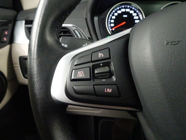 Foto Bmw X1 19