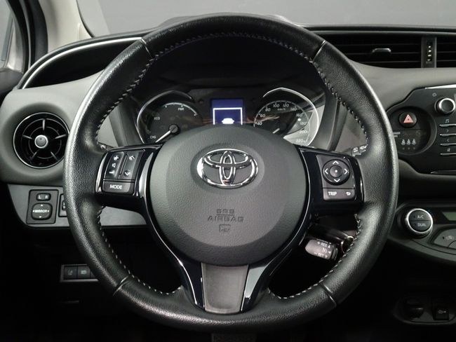 Foto Toyota Yaris 17