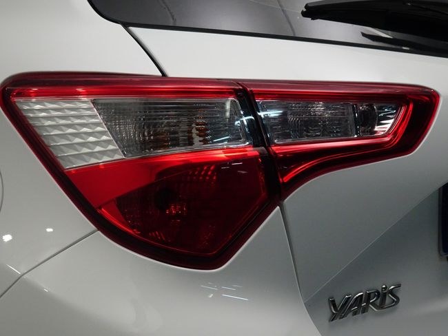 Foto Toyota Yaris 33