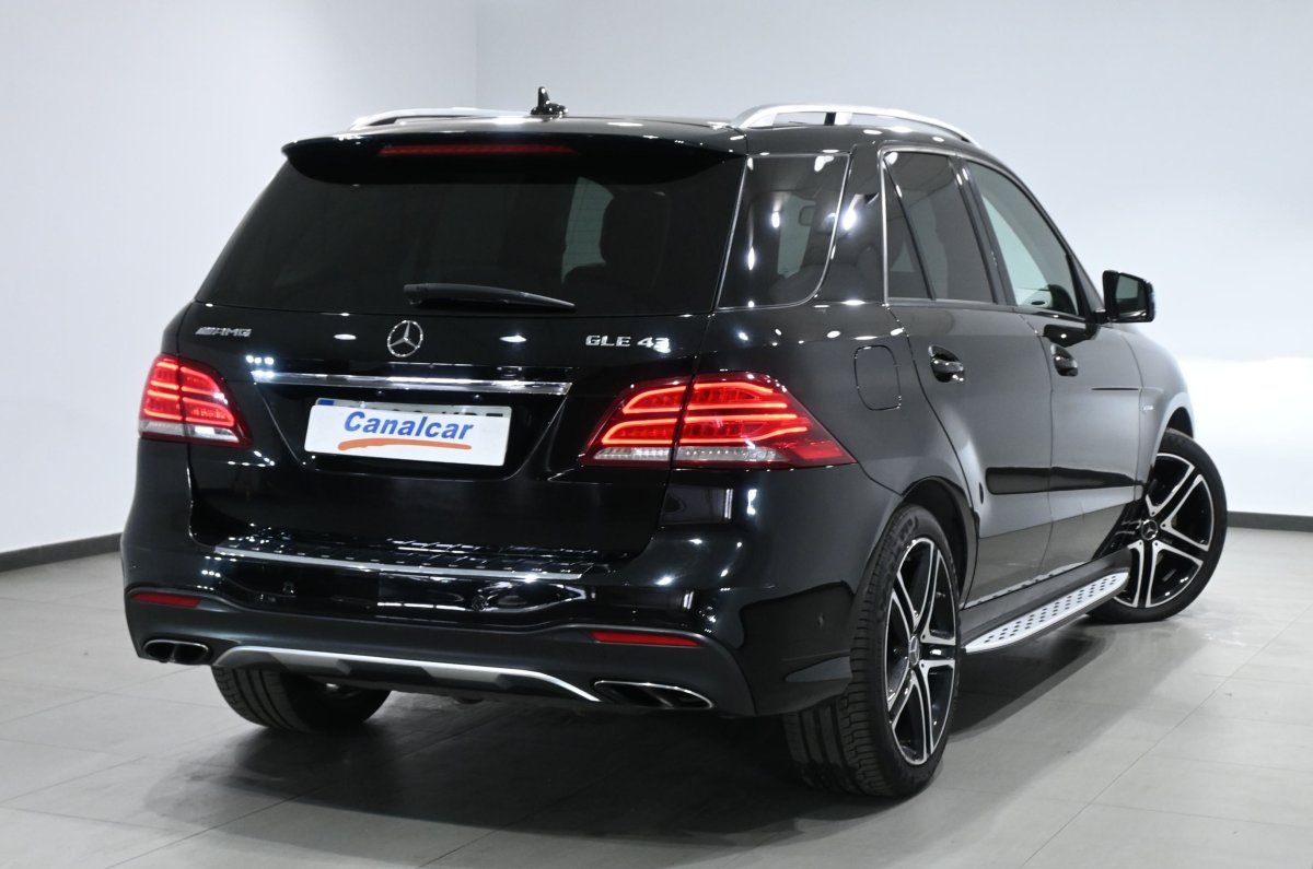 Foto Mercedes-Benz GLE 4