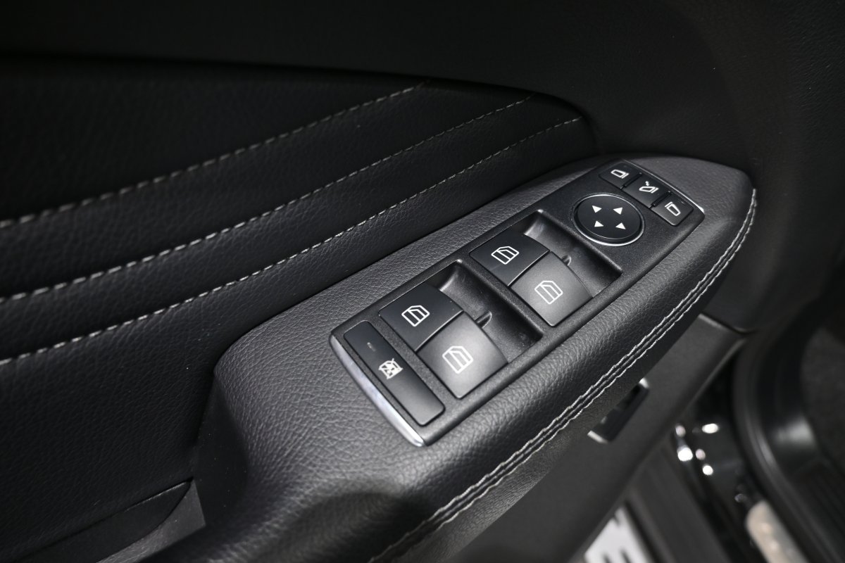 Foto Mercedes-Benz GLE 30