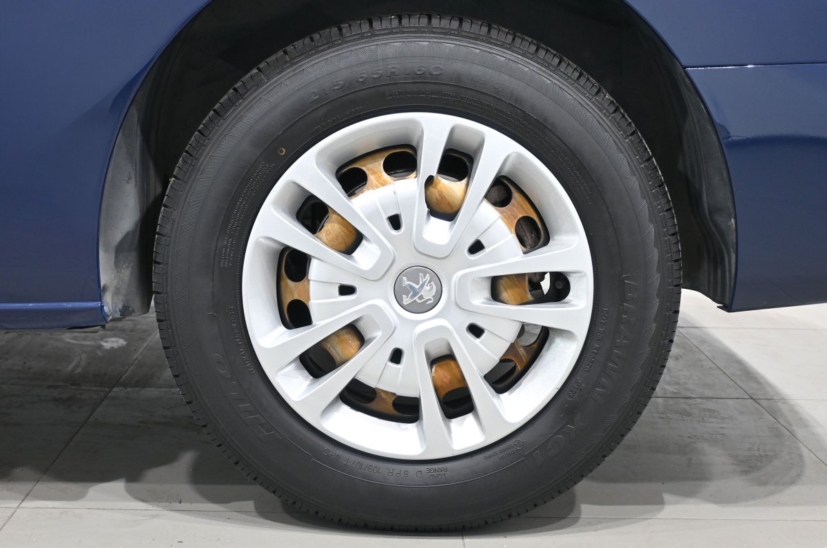Foto Peugeot Traveller 26