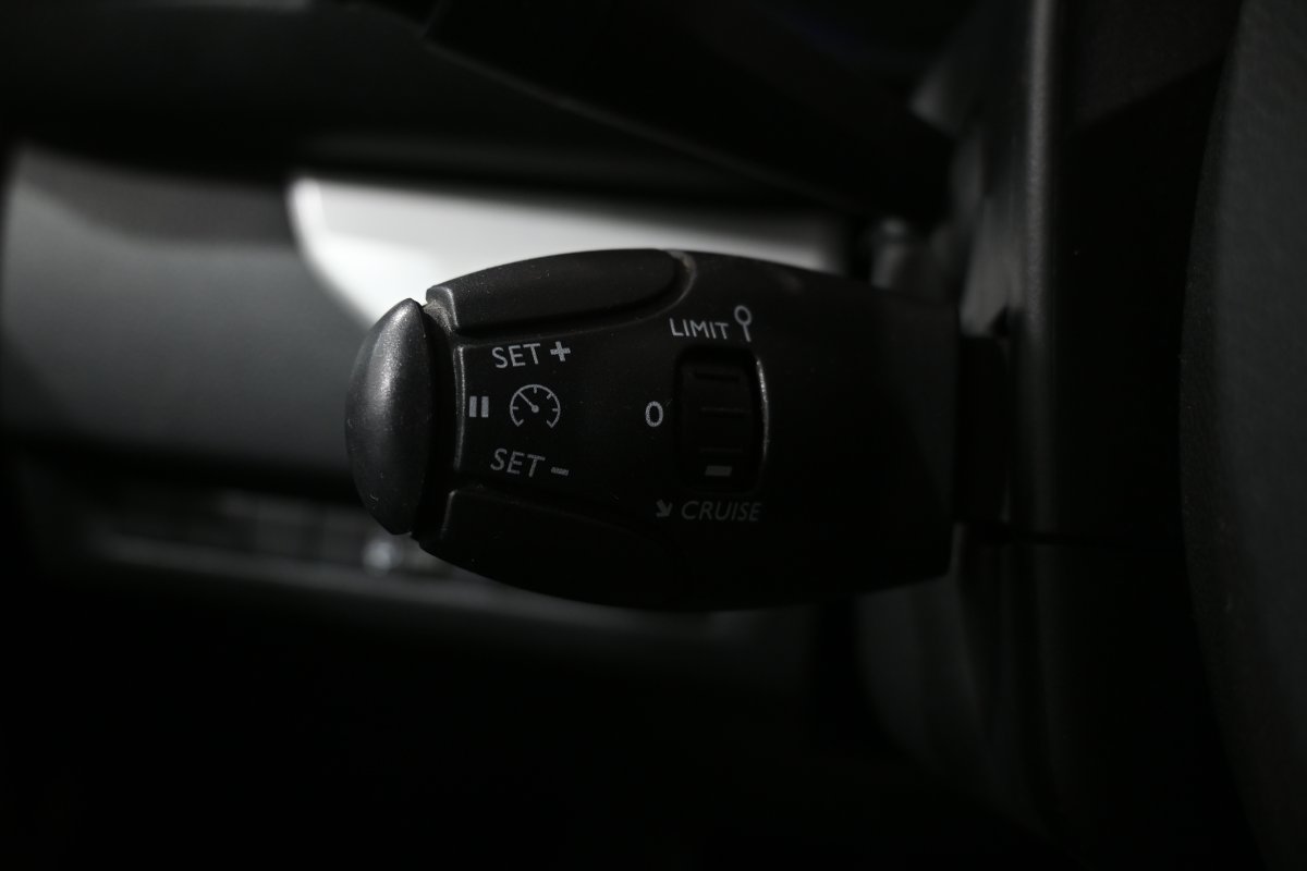 Foto Peugeot Traveller 22
