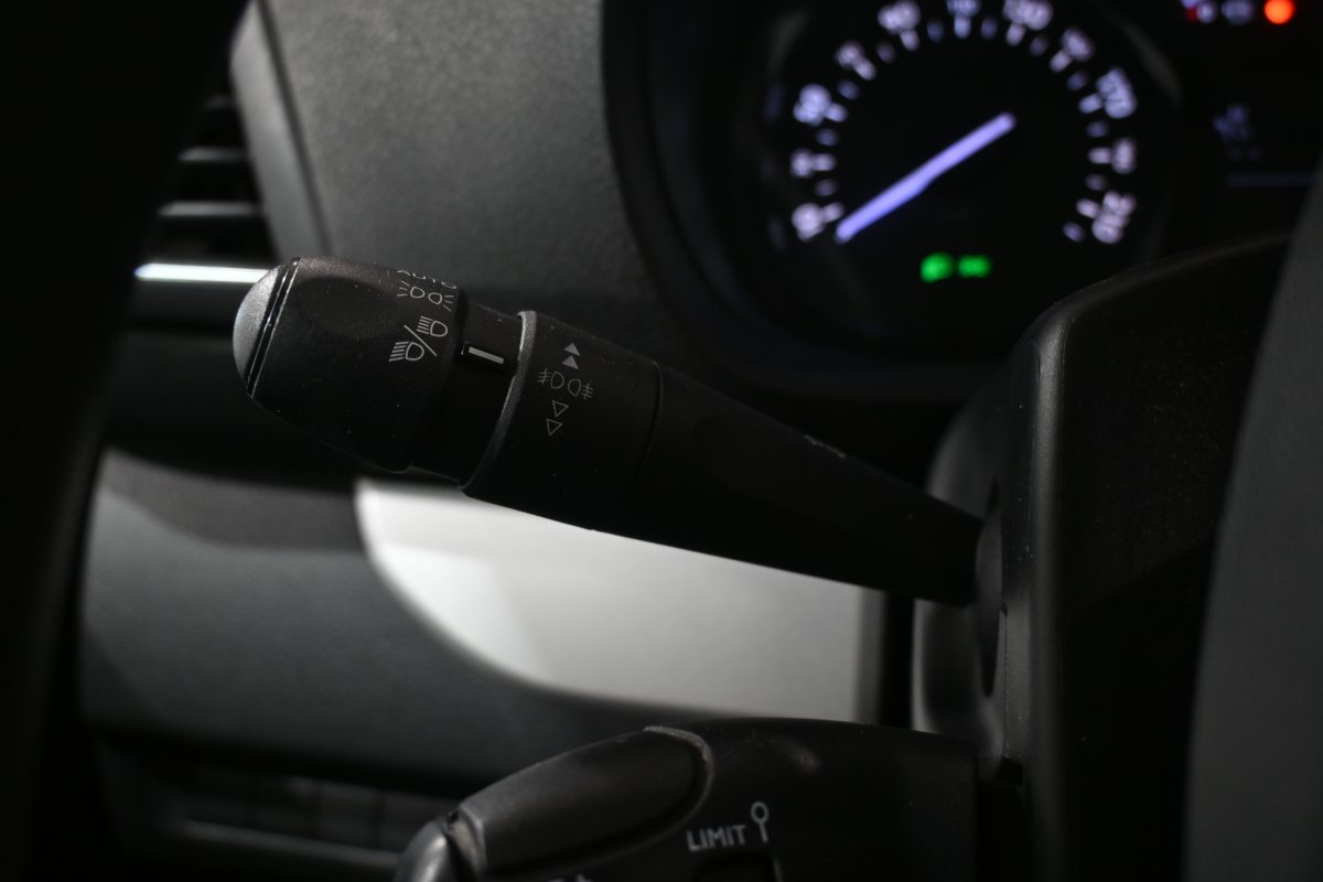Foto Peugeot Traveller 20