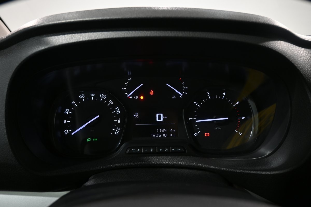 Foto Peugeot Traveller 15