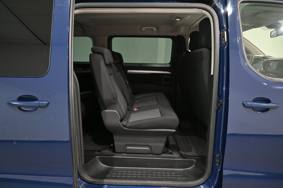 Foto Peugeot Traveller 11