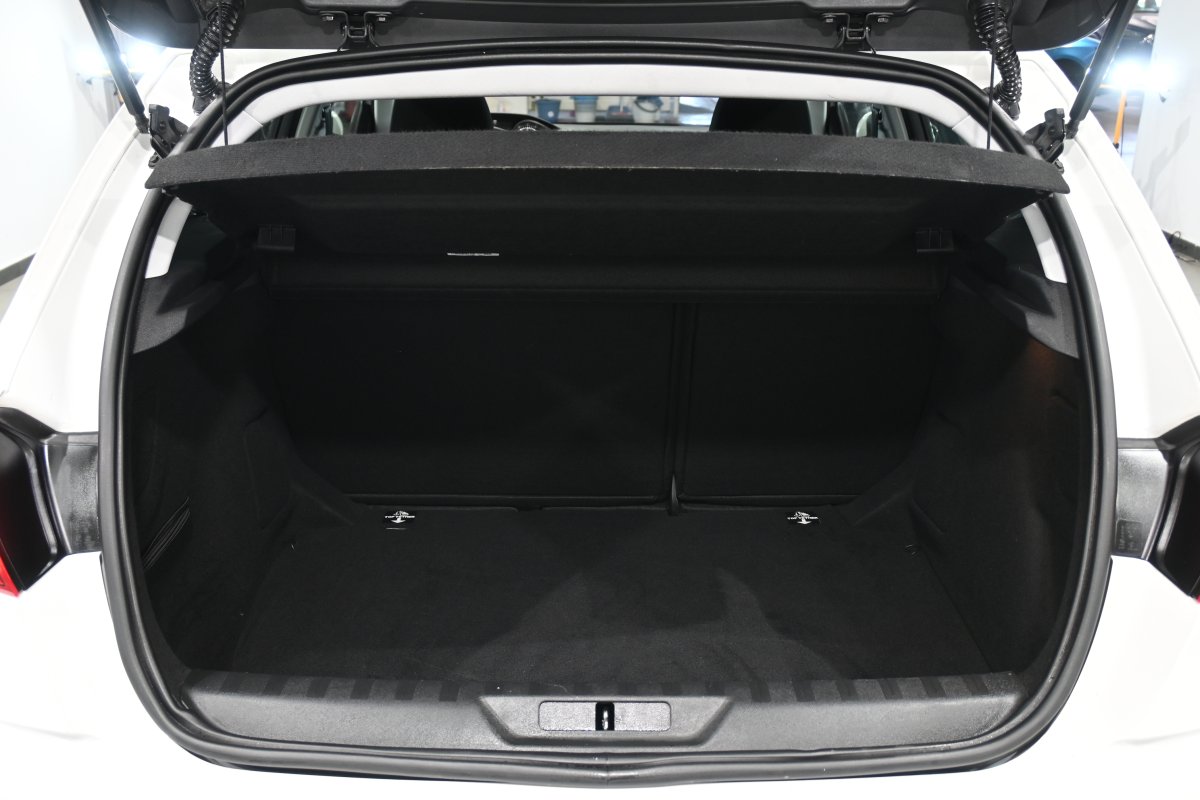 Foto Peugeot 308 8