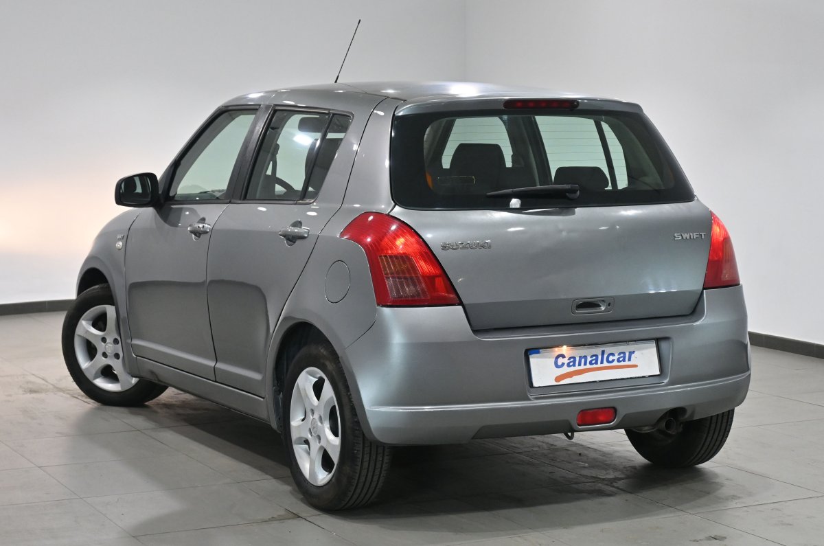Foto Suzuki Swift 6