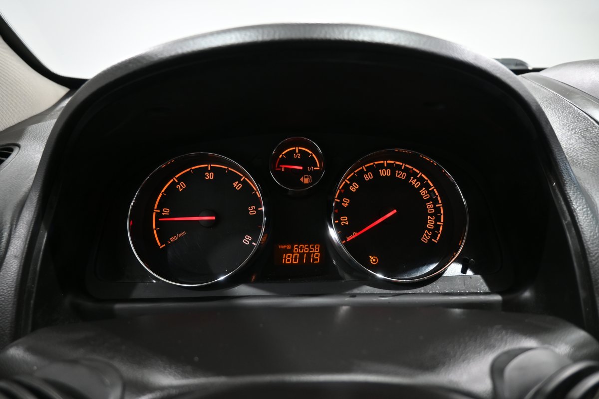 Foto Opel Antara 14