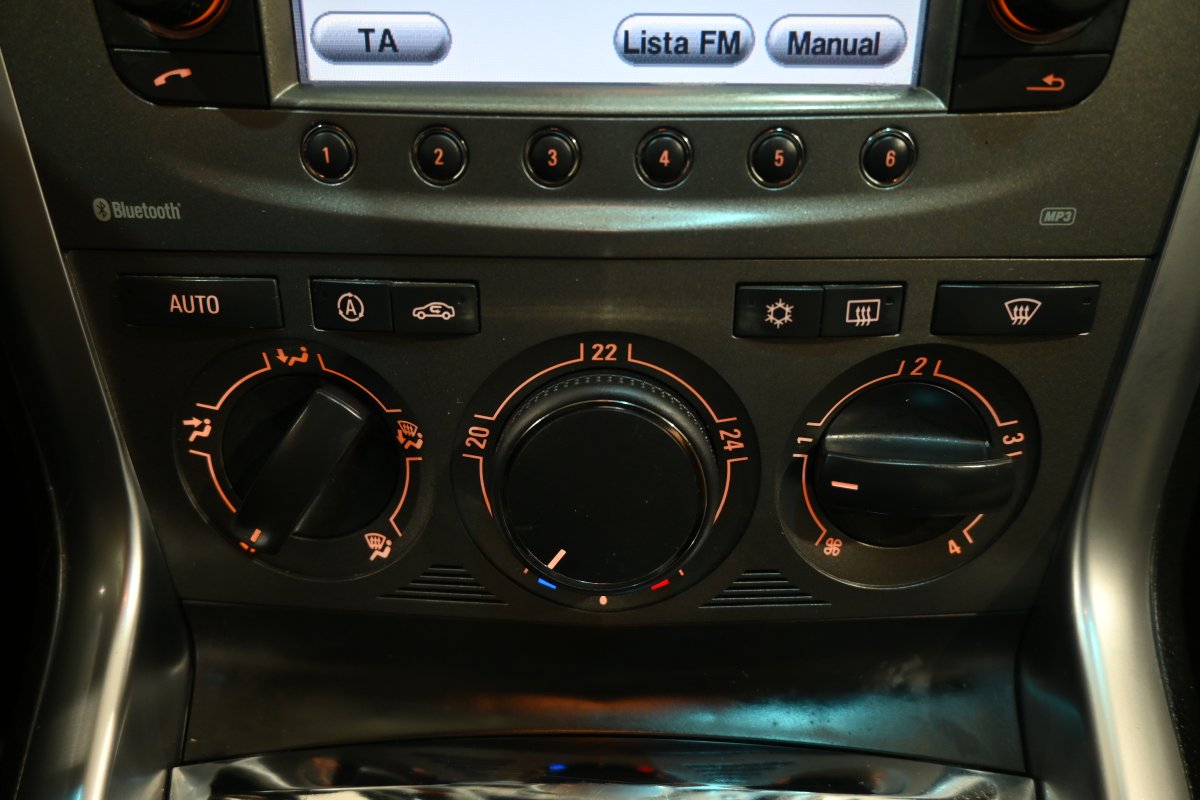 Foto Opel Antara 17