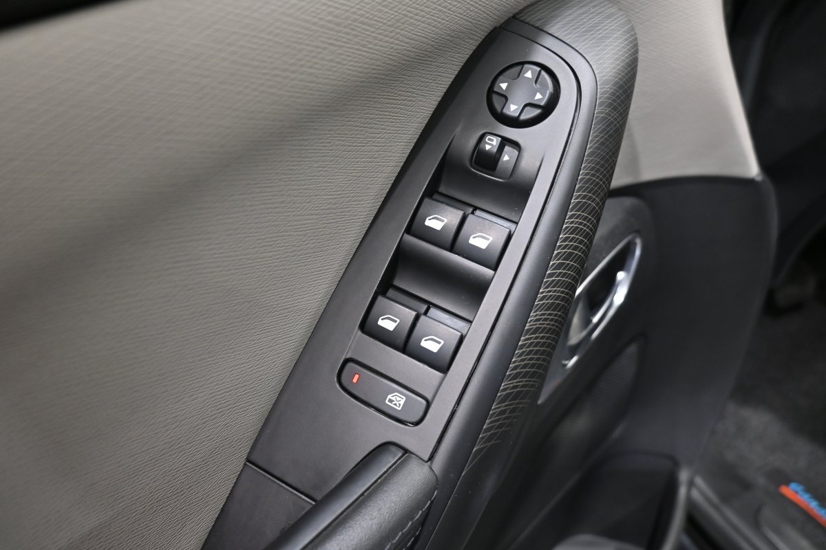 Foto Citroen Gran C4 27