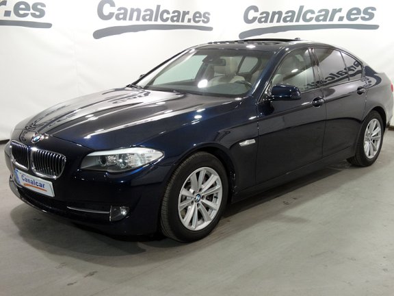 BMW 528 iA sedán 258CV