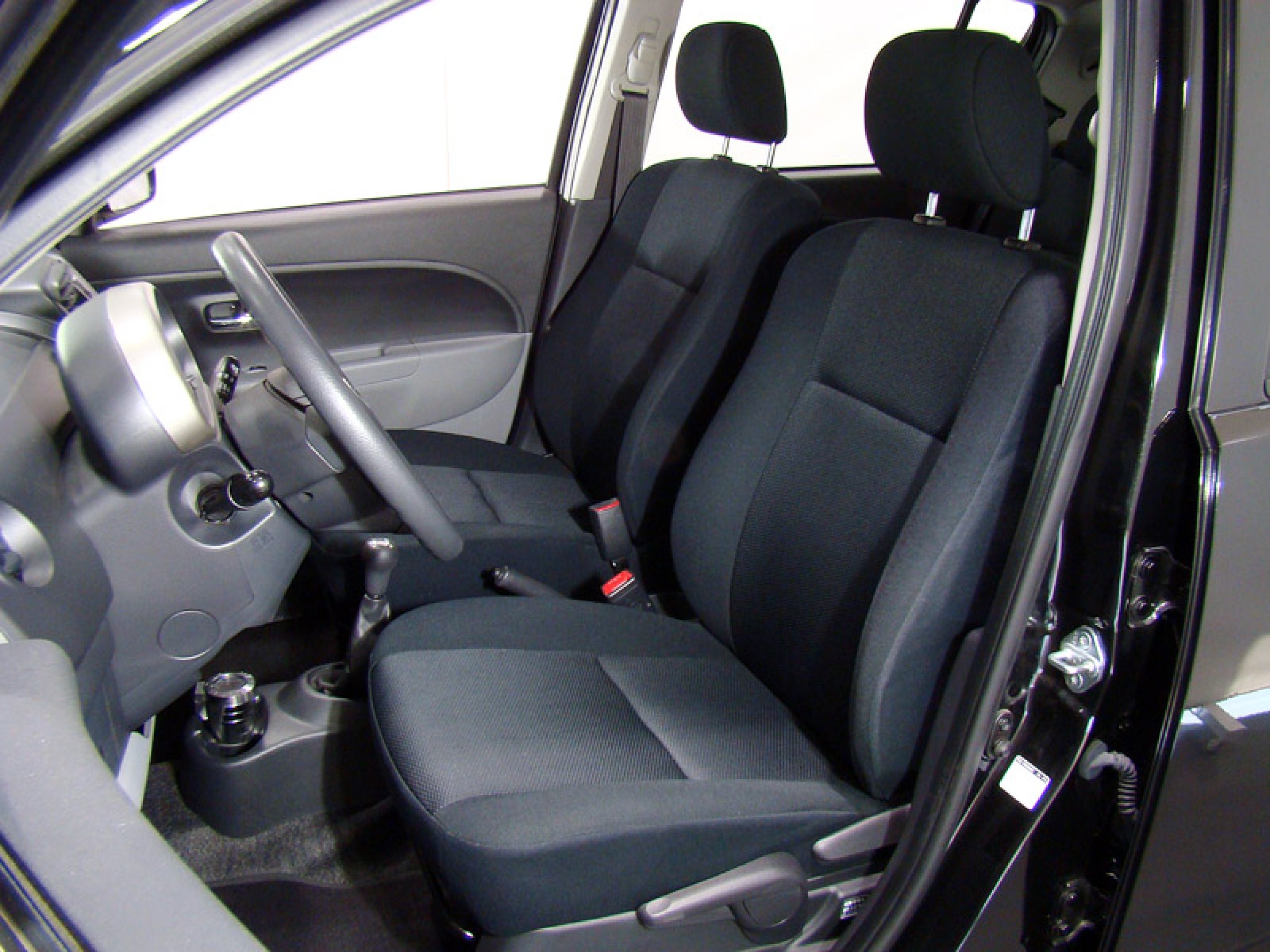 Foto Subaru Justy 21