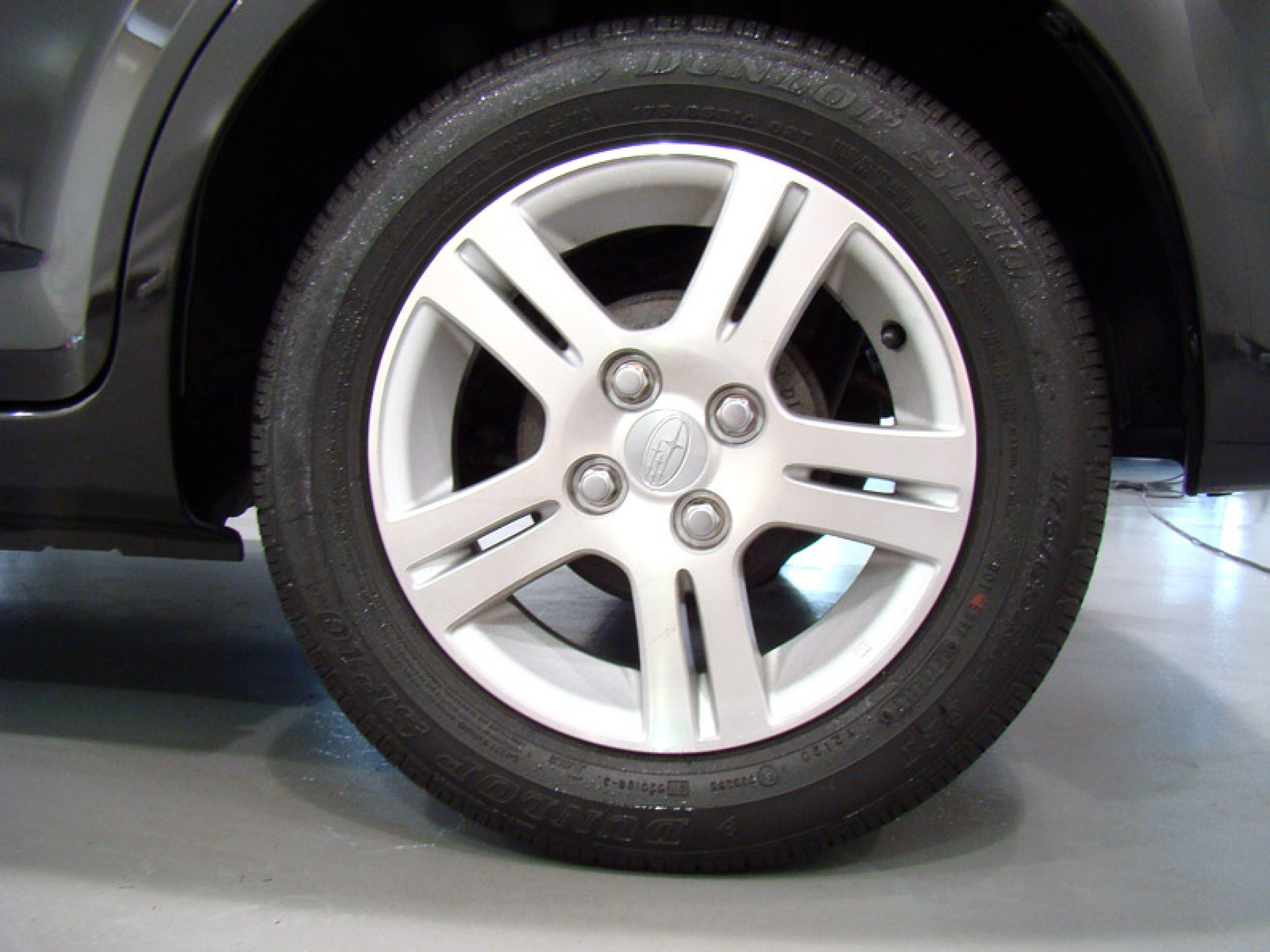 Foto Subaru Justy 30