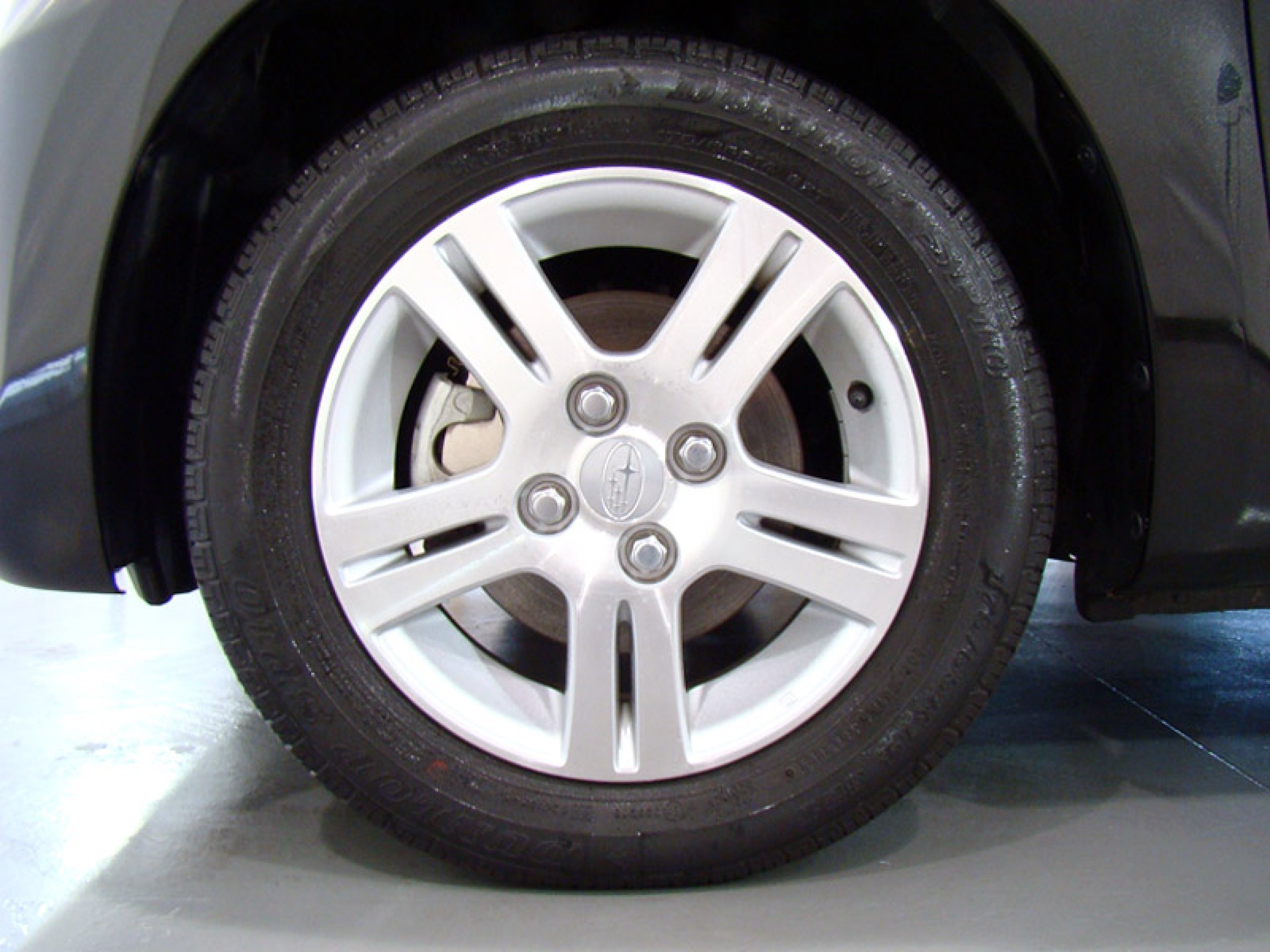 Foto Subaru Justy 31