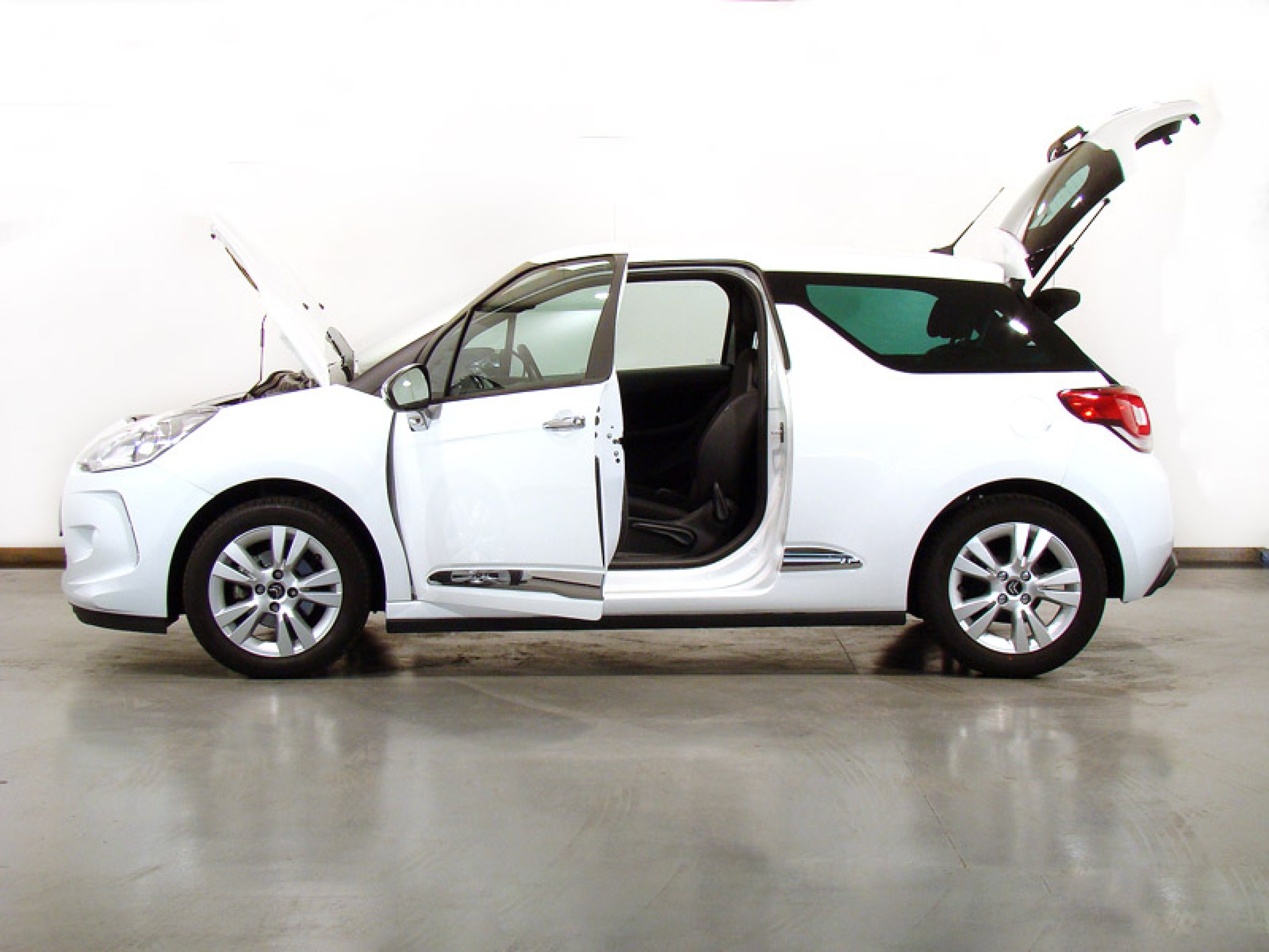 Foto Citroen DS3 14