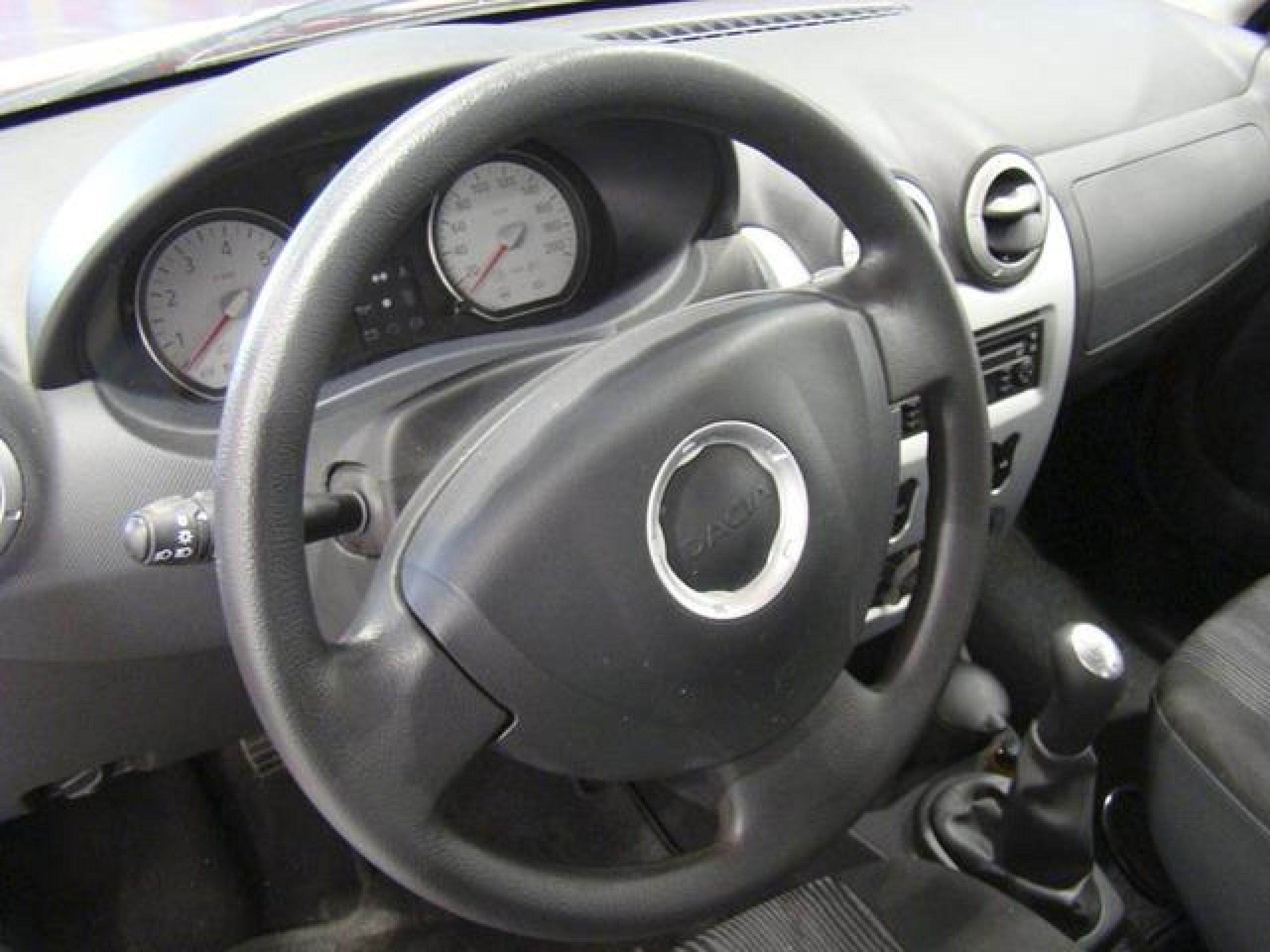 Foto Dacia Sandero 12