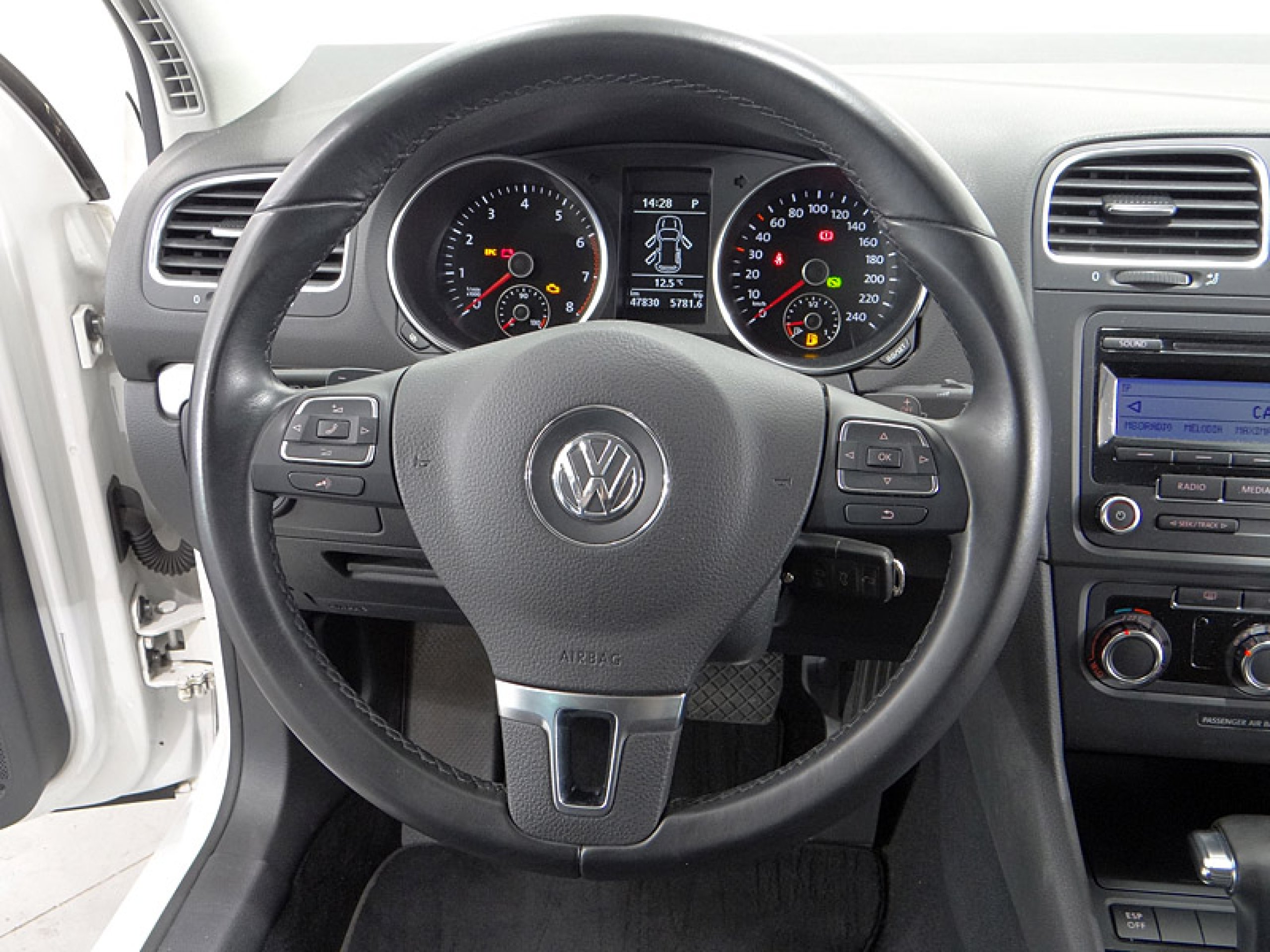 Foto Volkswagen Golf 33