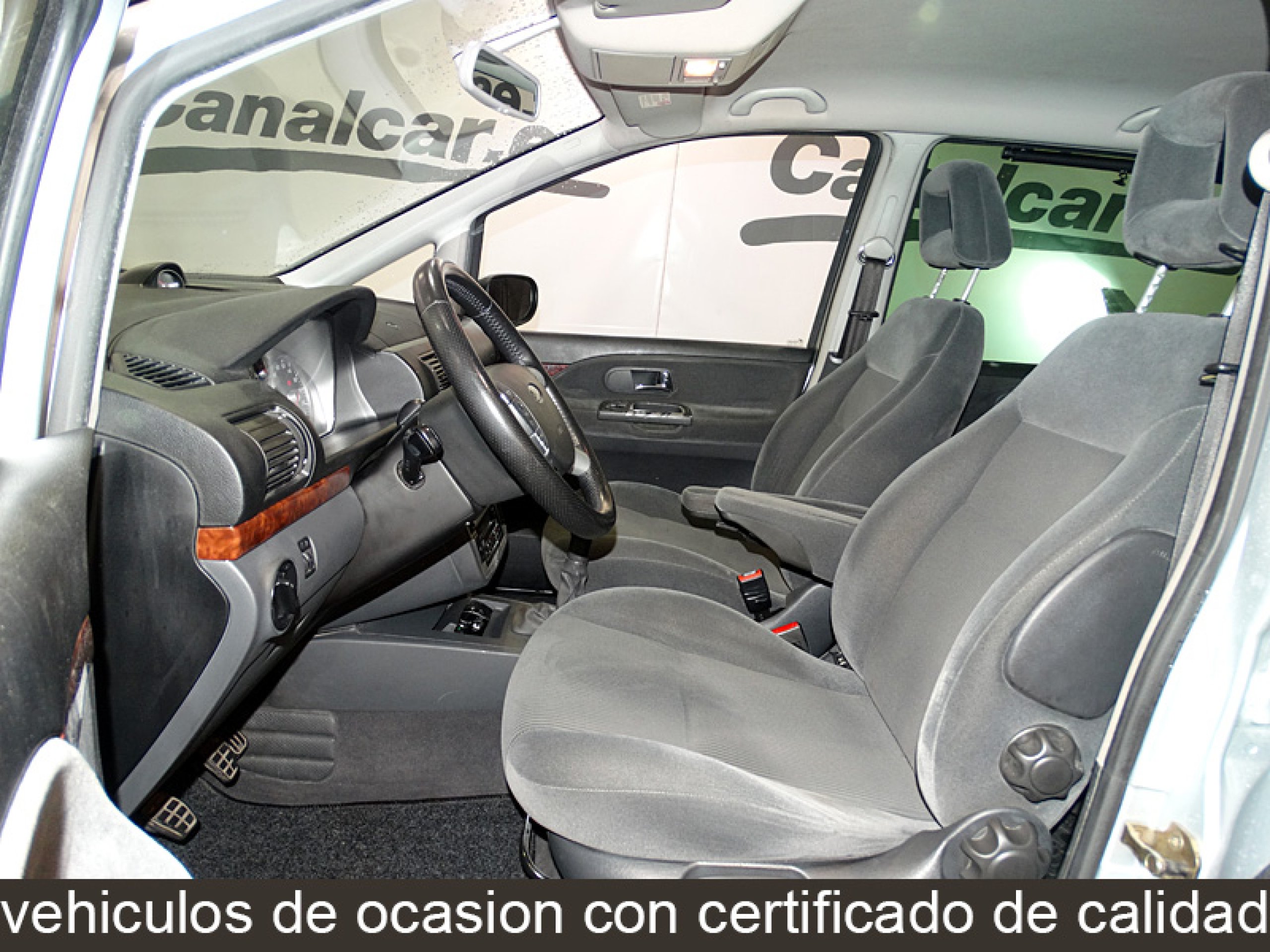 Foto Ford Galaxy 9 Foto Ford Galaxy 9