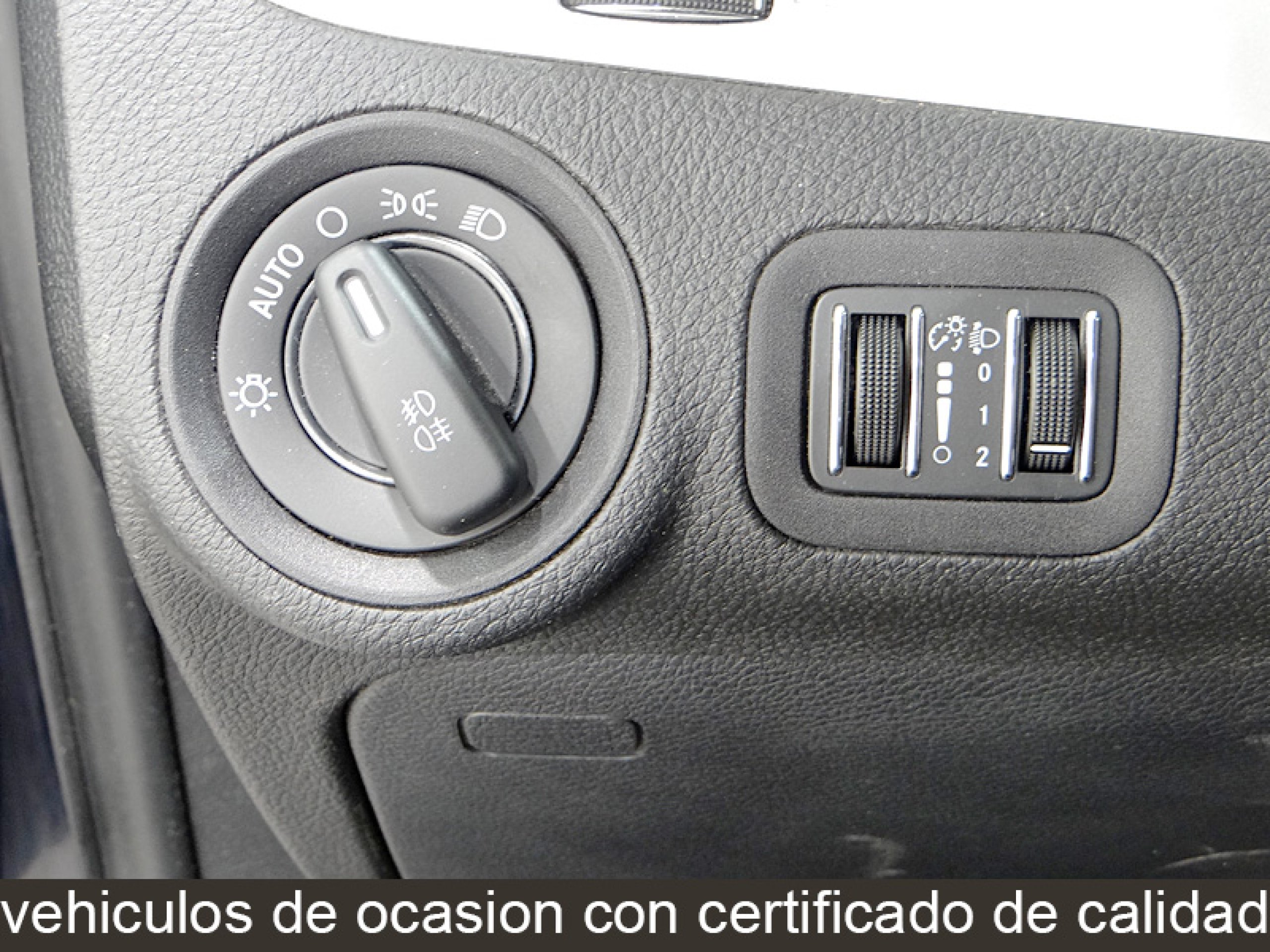 Foto Fiat Freemont 35