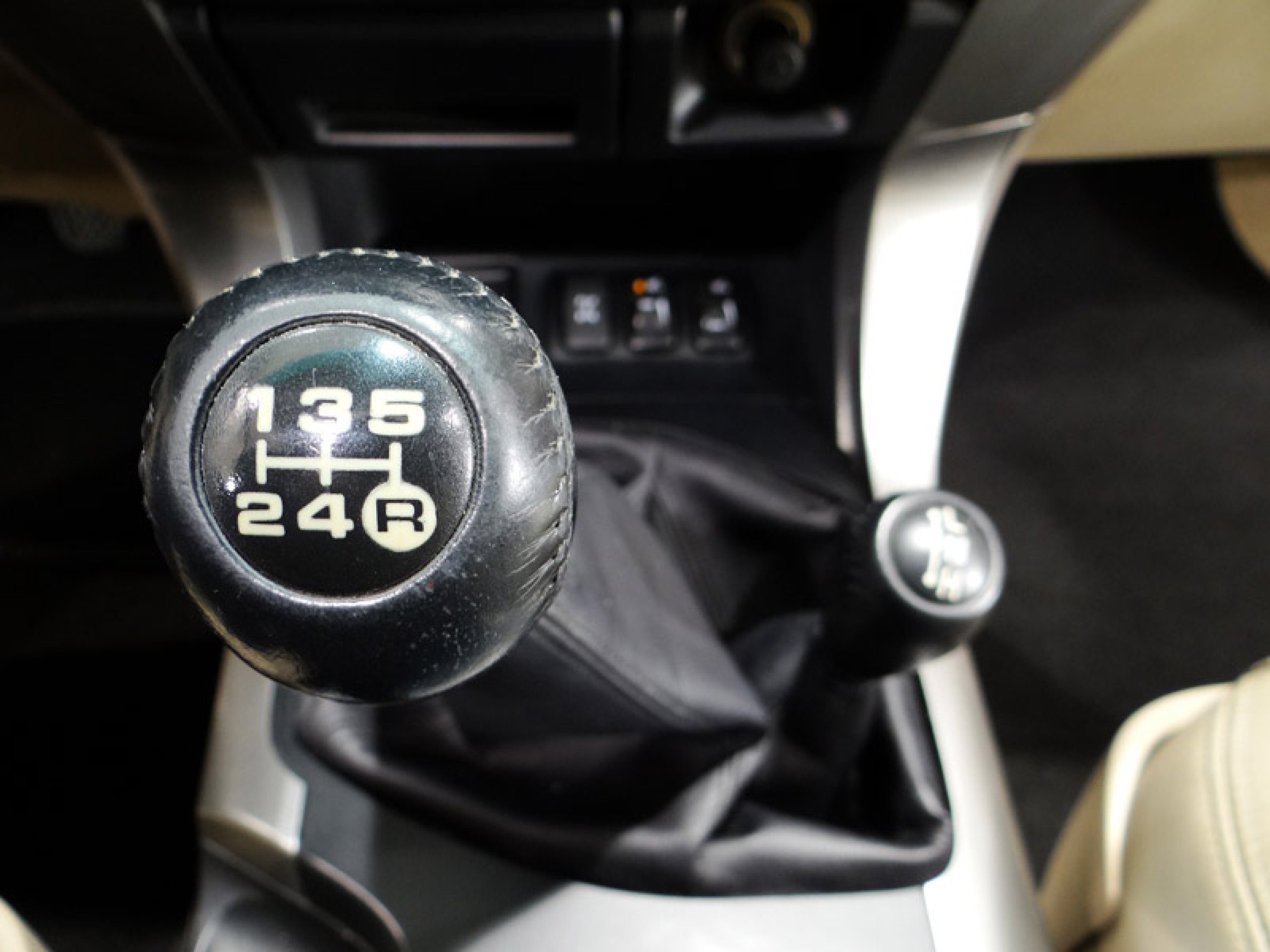 Foto Toyota Land Cruiser 37