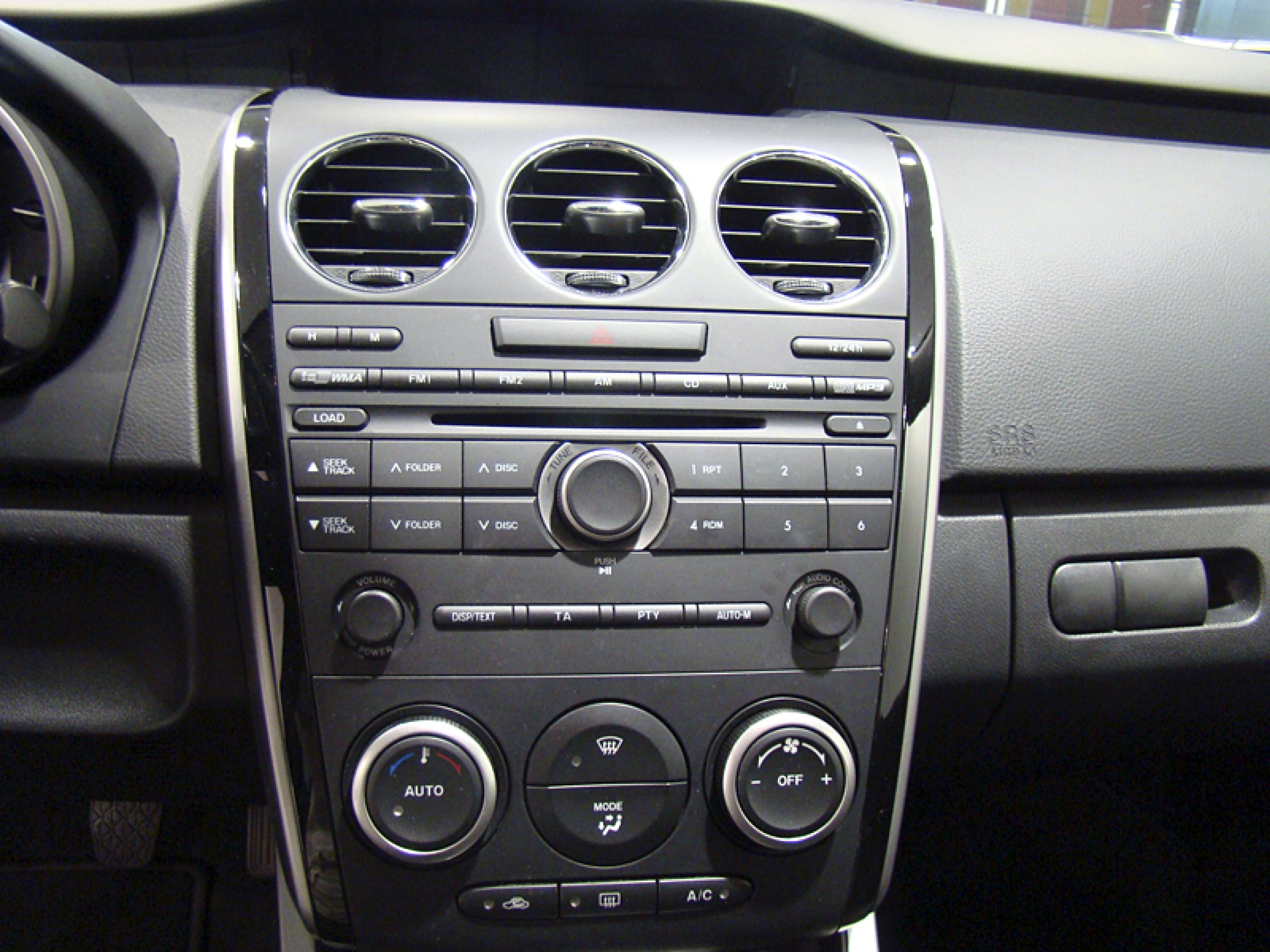 Foto Mazda CX-7 17
