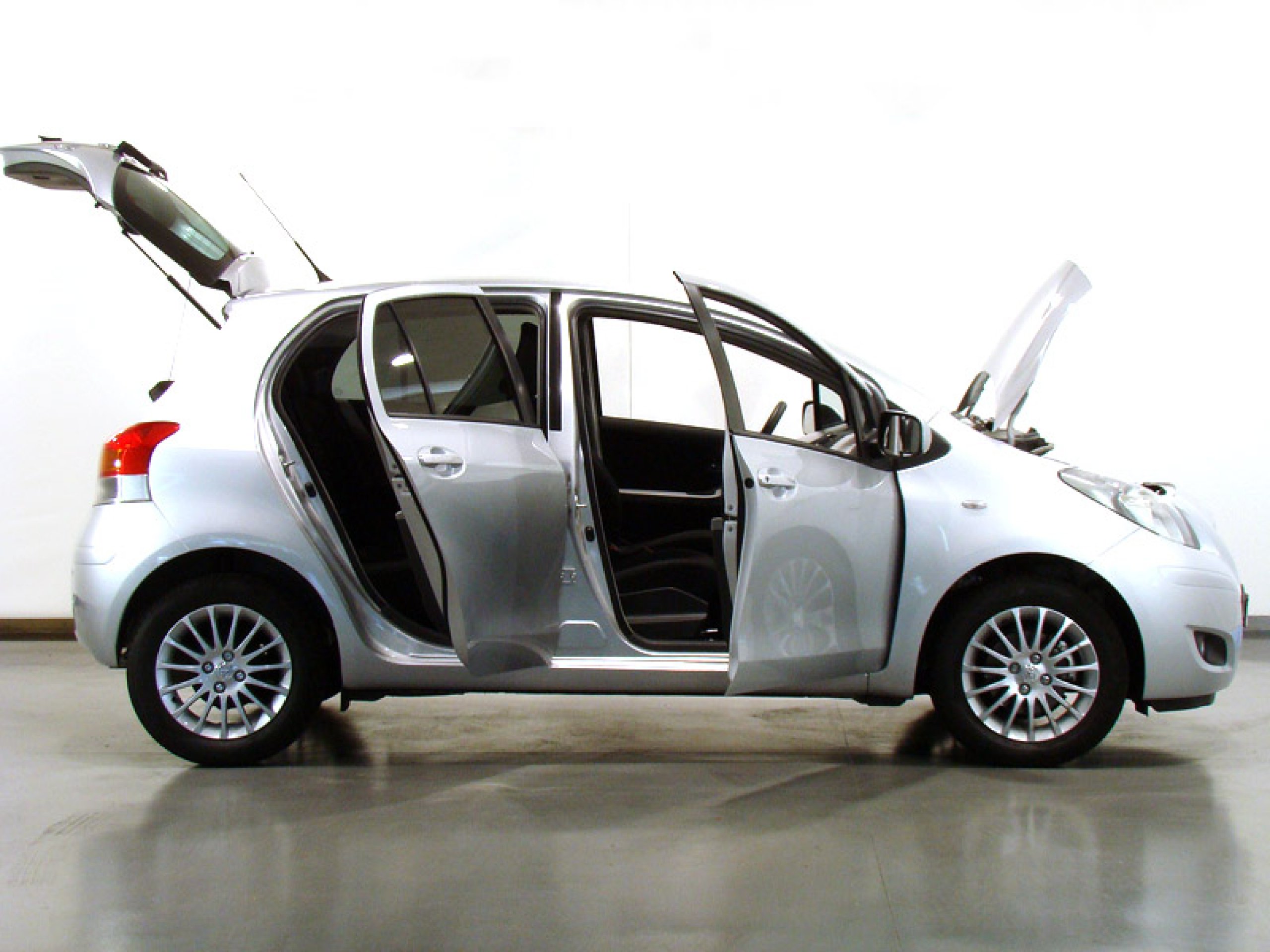 Foto Toyota Yaris 8