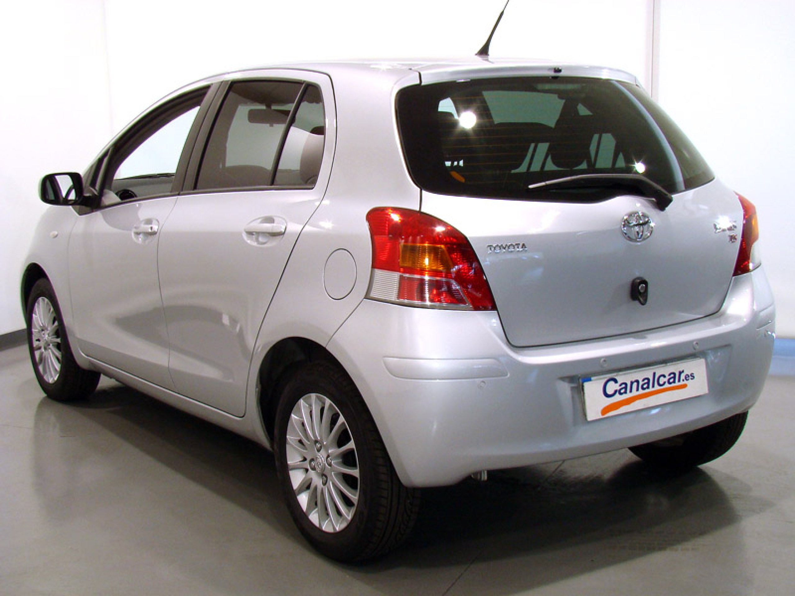 Foto Toyota Yaris 13