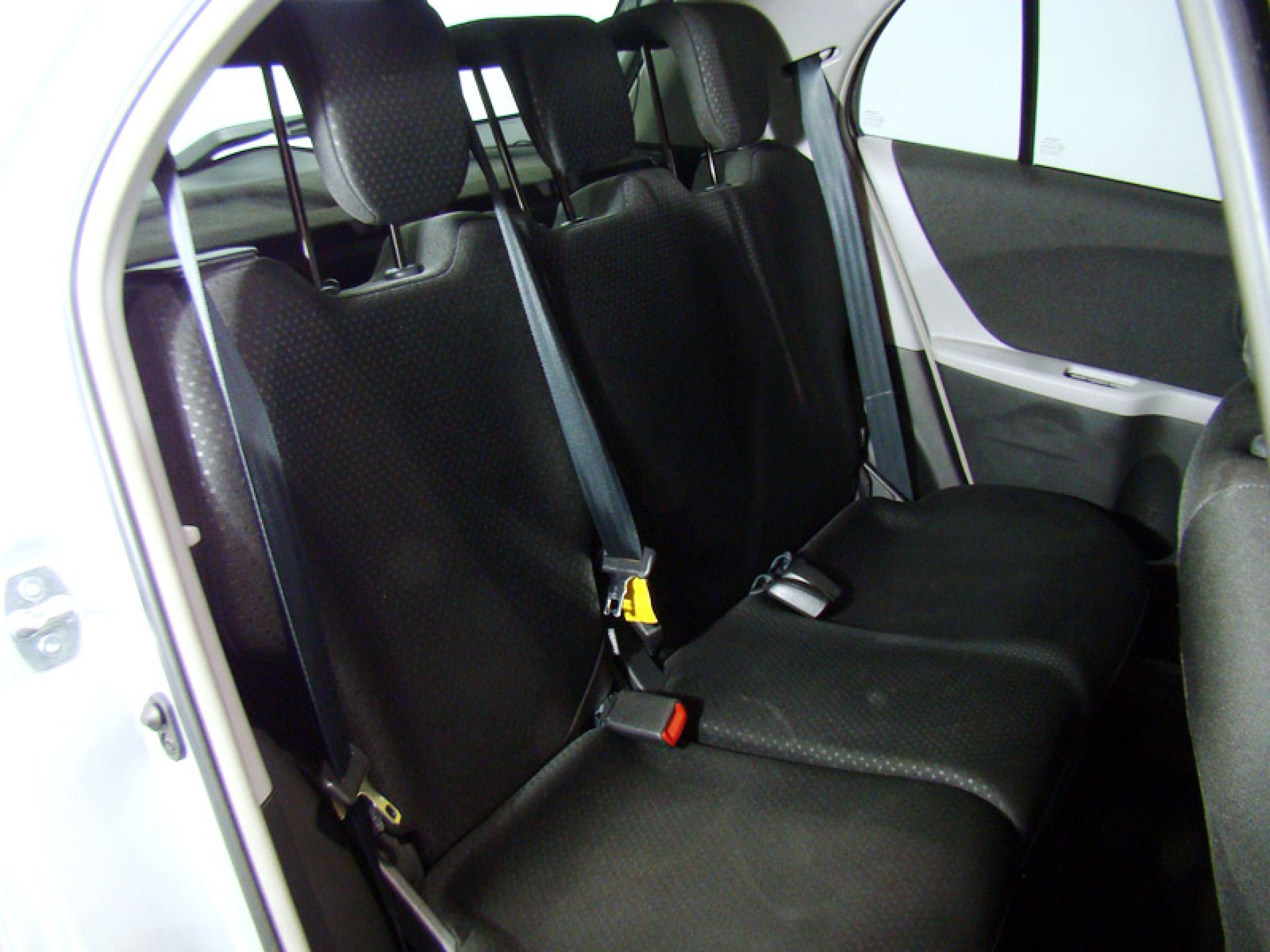 Foto Toyota Yaris 24