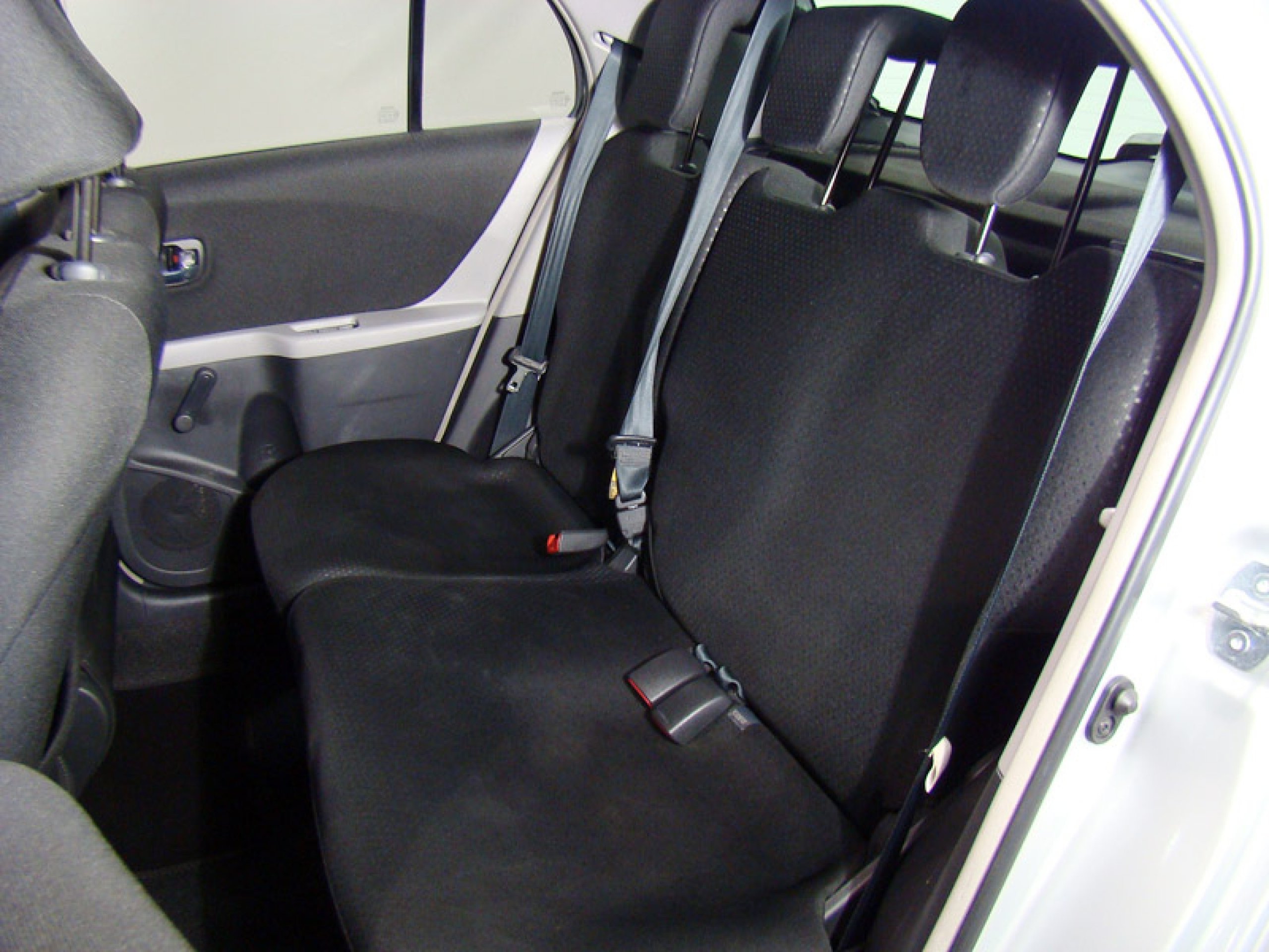 Foto Toyota Yaris 25