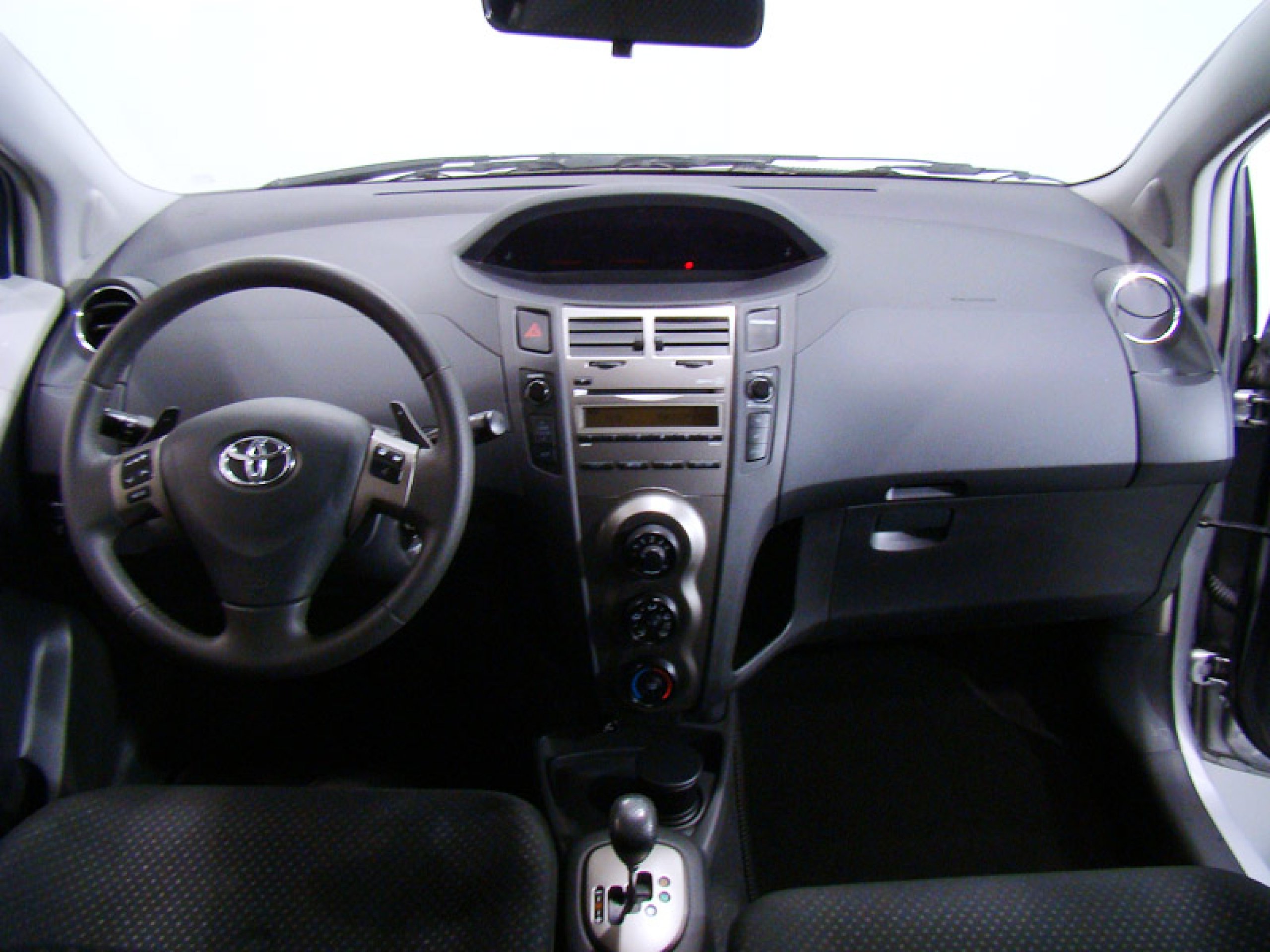 Foto Toyota Yaris 29