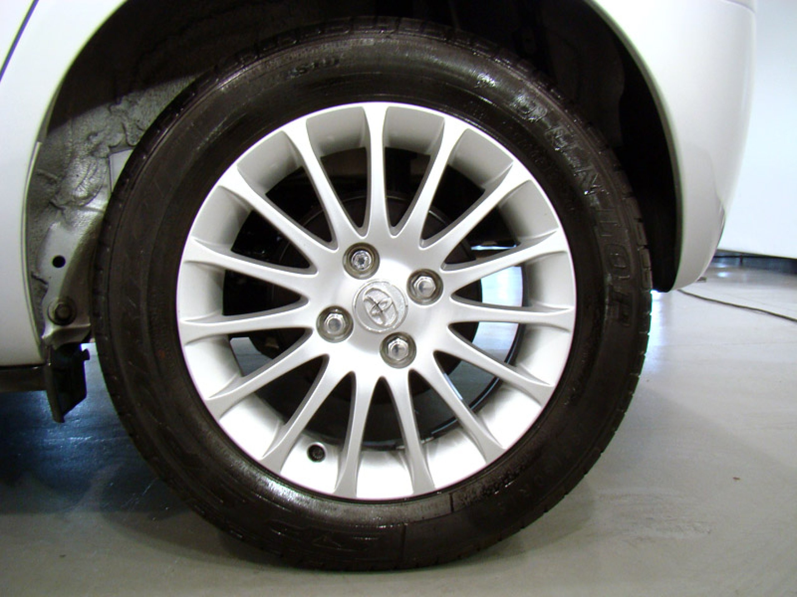 Foto Toyota Yaris 38