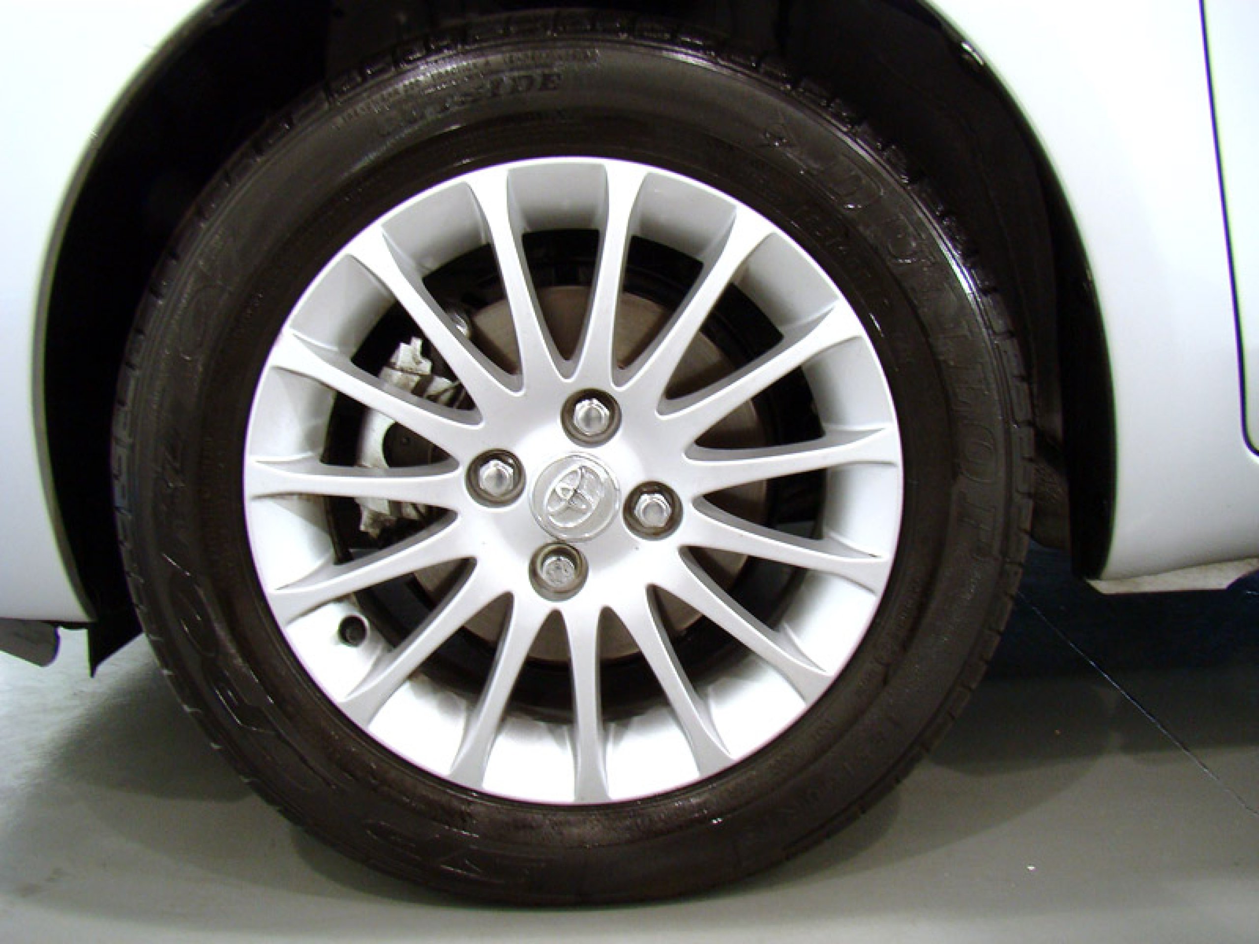 Foto Toyota Yaris 39