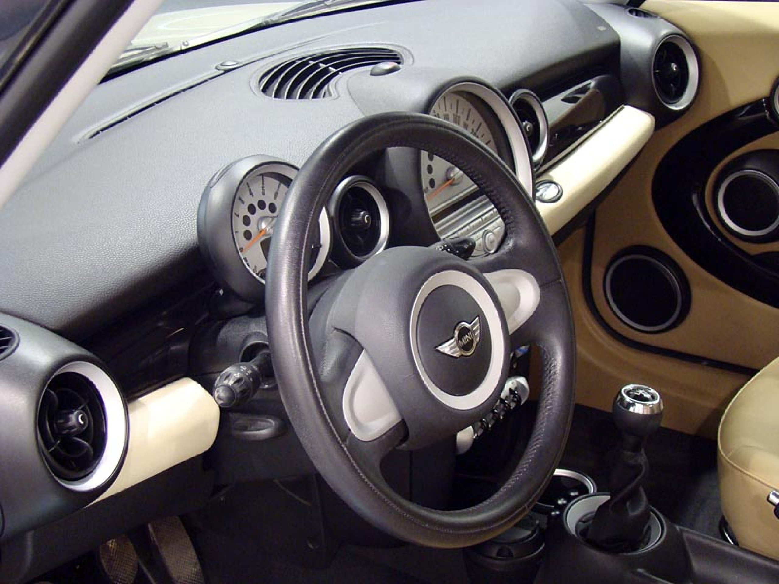 Foto Mini One 8