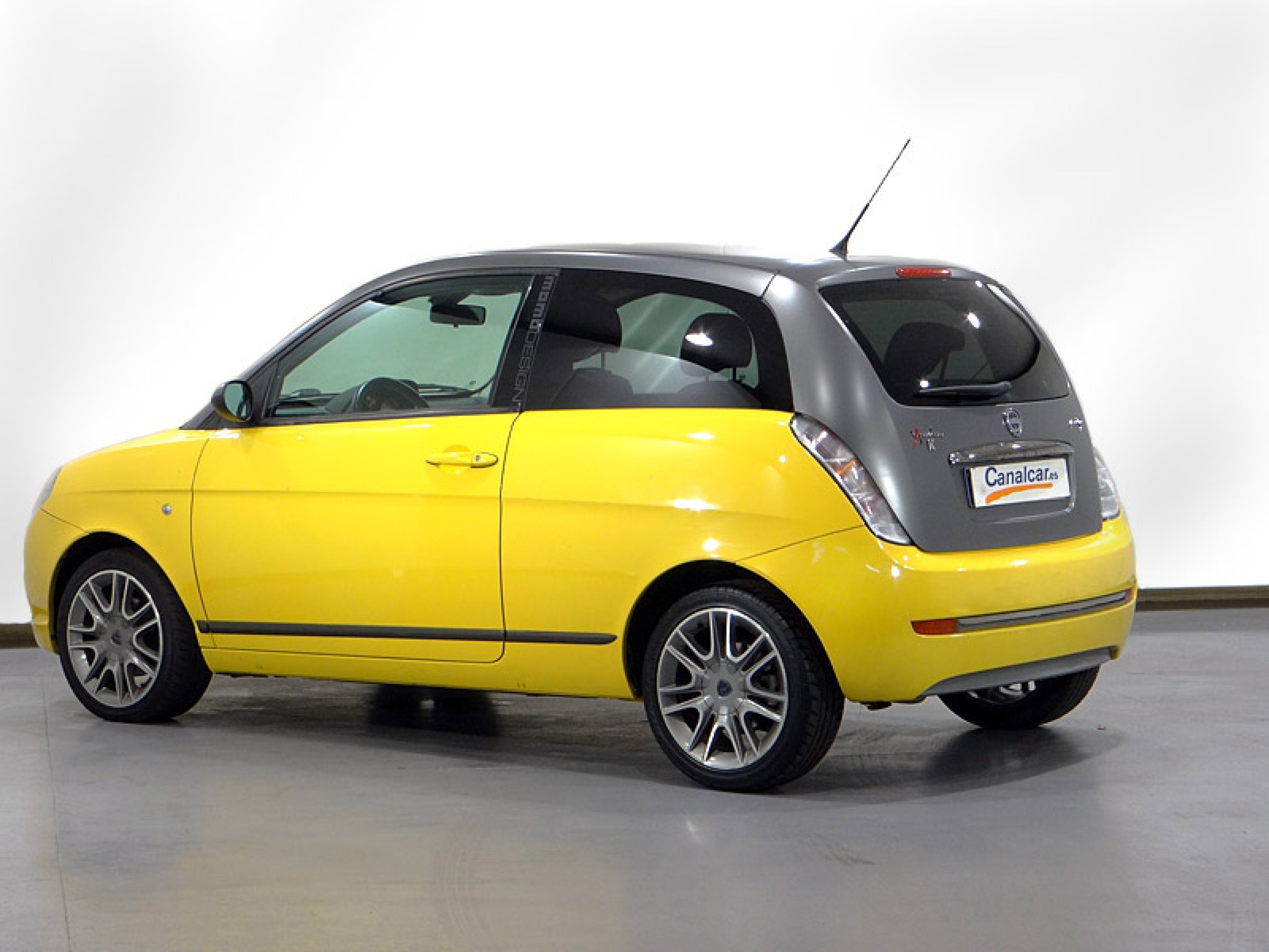 Foto Lancia Ypsilon 11