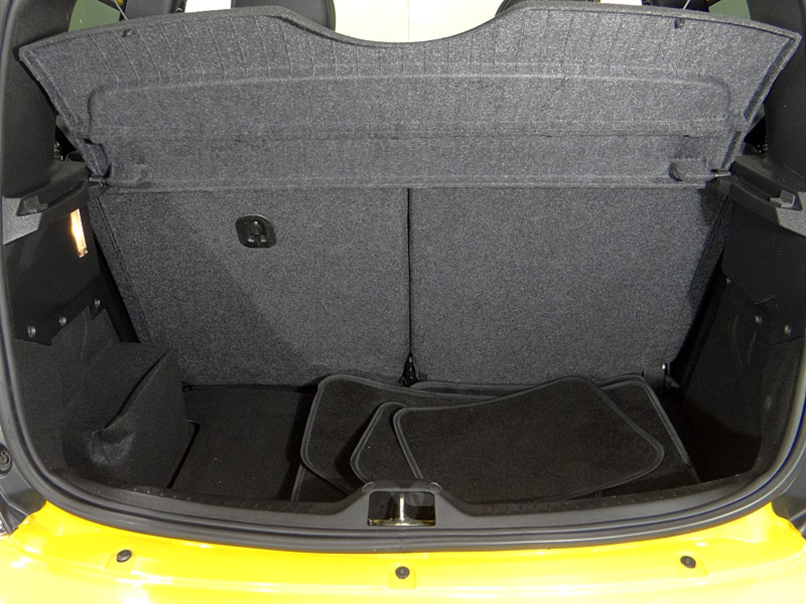 Foto Lancia Ypsilon 16
