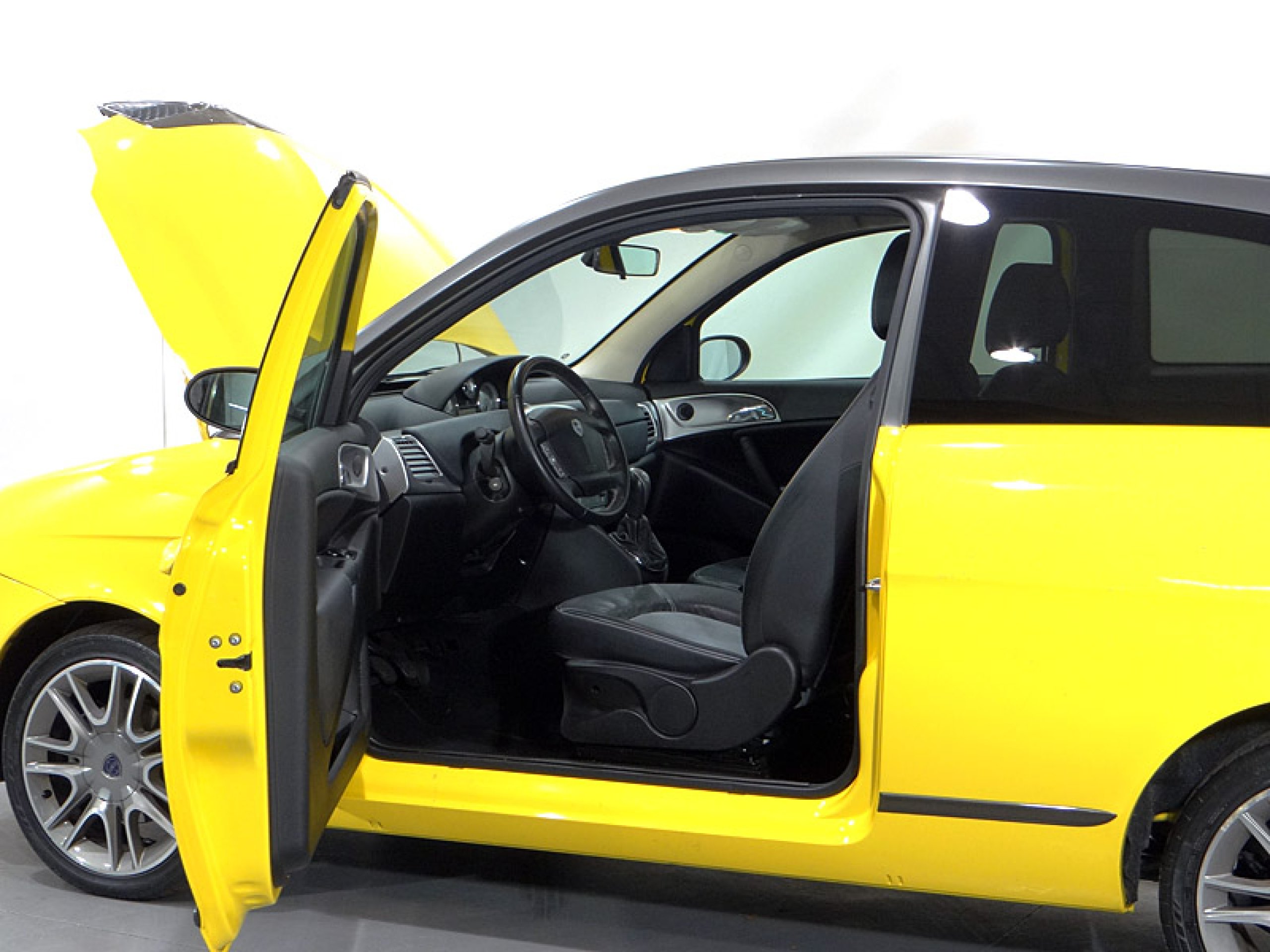 Foto Lancia Ypsilon 22